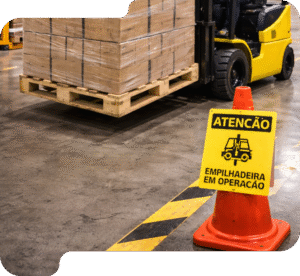 Como Reduzir Acidentes com Empilhadeiras Usando o Pallet Correto