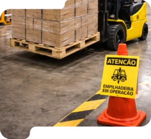 Como Reduzir Acidentes com Empilhadeiras Usando o Pallet Correto